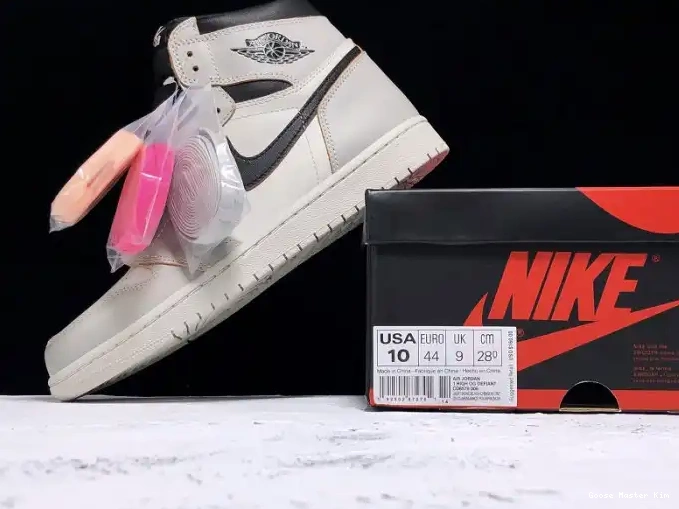 Bone 1 Air SB x Light Nike CD6578-006 Jordan High OG 0518